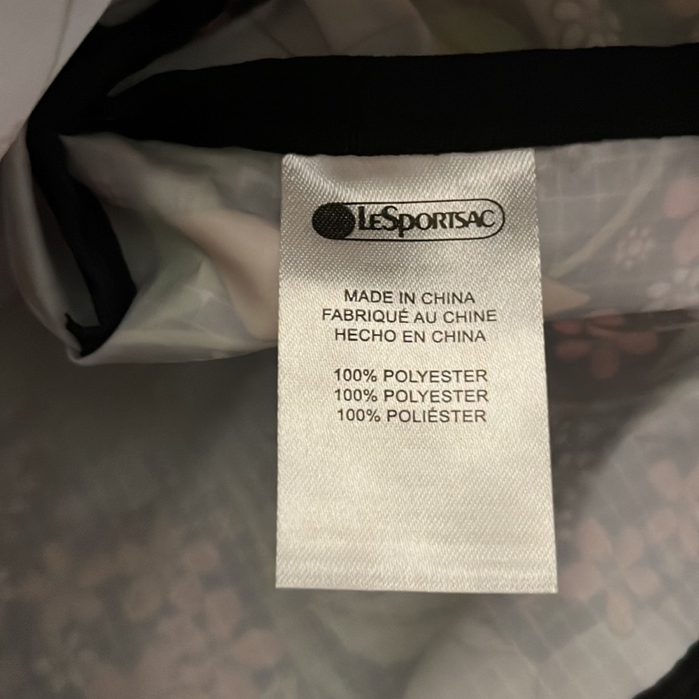 LeSportsac Floral Cosmetic Bag NWT - Picture 4 of 4